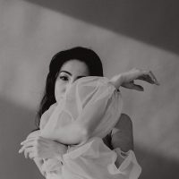 kaboompics_valentines-day-photoshoot-with-a-beautiful-asian-woman-29754-1